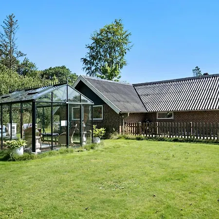 Amazing In With Kitchen * Toftlund